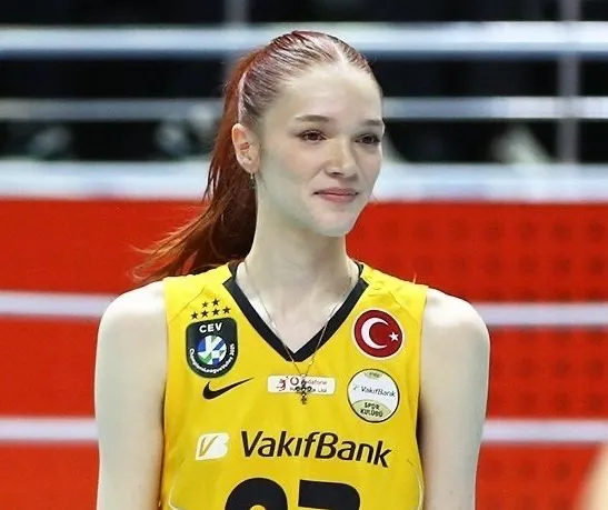 朱婷马尔科娃巅峰对决 欧冠半决赛上演边攻大战