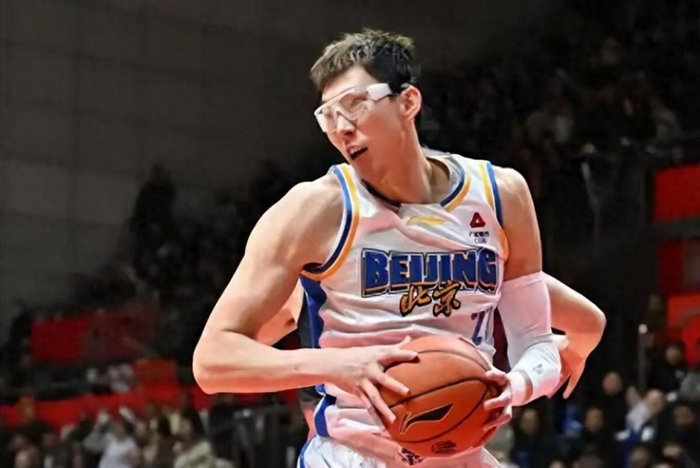 广东男篮迎战北京首钢 内线短板成关键对决