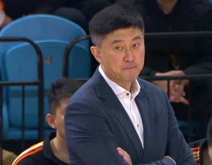 广东男篮迎战北京首钢 内线短板成关键对决