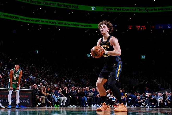 掘金下半场发力轻取勇士 波杰姆斯基独木难支